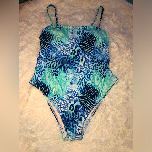 Blue and Green Animal Print Swimsuit - Picture 15 of 15